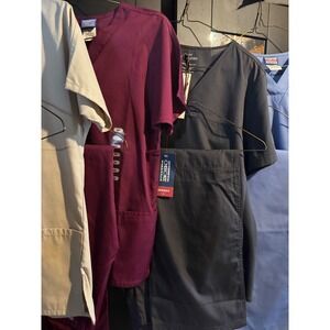 Lot of 10 Cherokee & Assorted Medical Scrubs 5 Tops 5 Pants Set Womens 4XL NEW